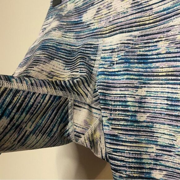 Lululemon wunder under blurry belle multi leggings size 6 23” - Picture 5 of 11
